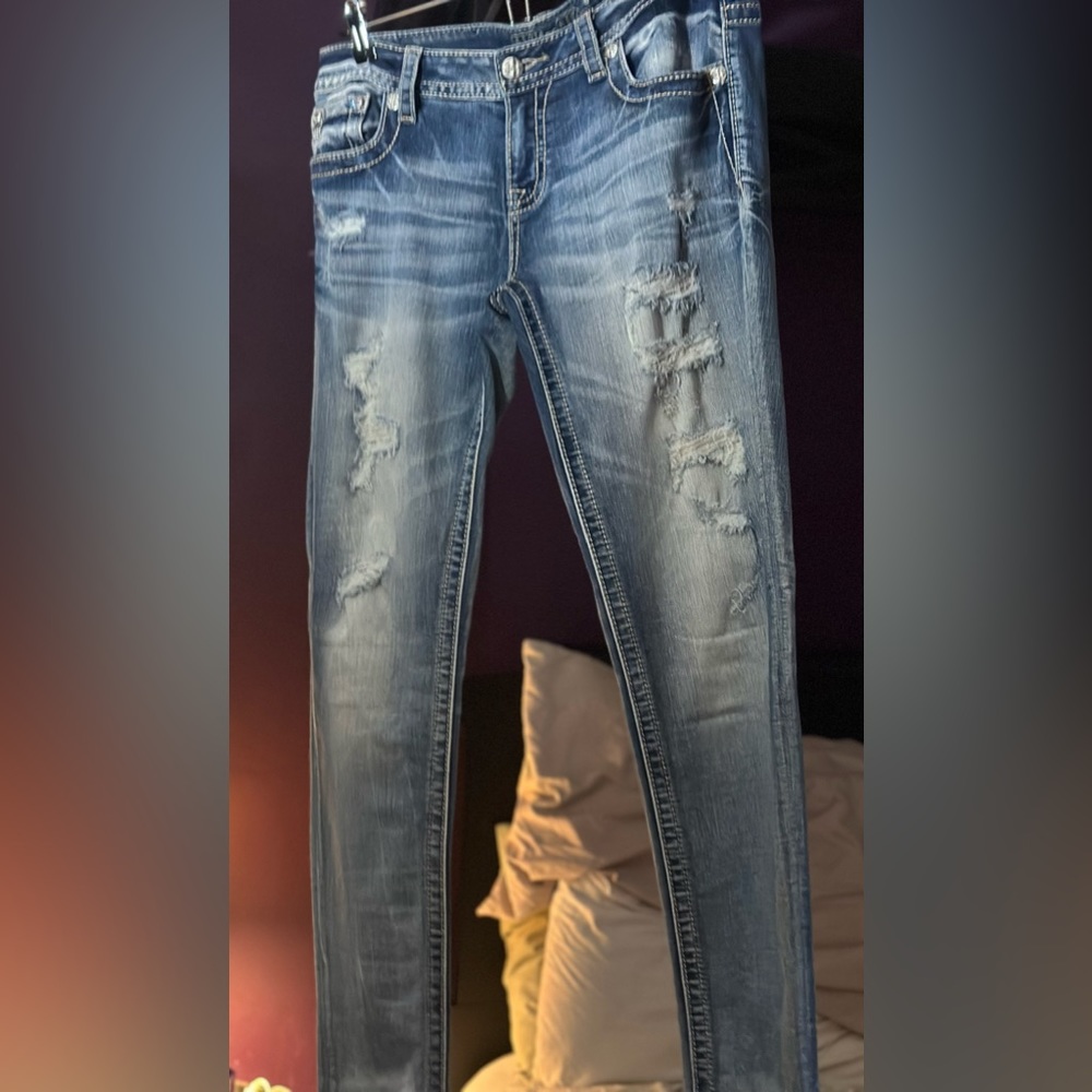 NWOT Miss Me skinny jeans. Pristine condition.
